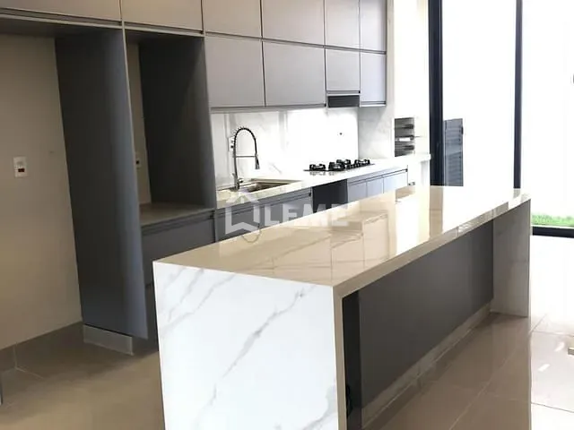 Casa com 275m² 3 quartos e 5 banheiros, à venda, no bairro Centro em Ribeirão Preto
