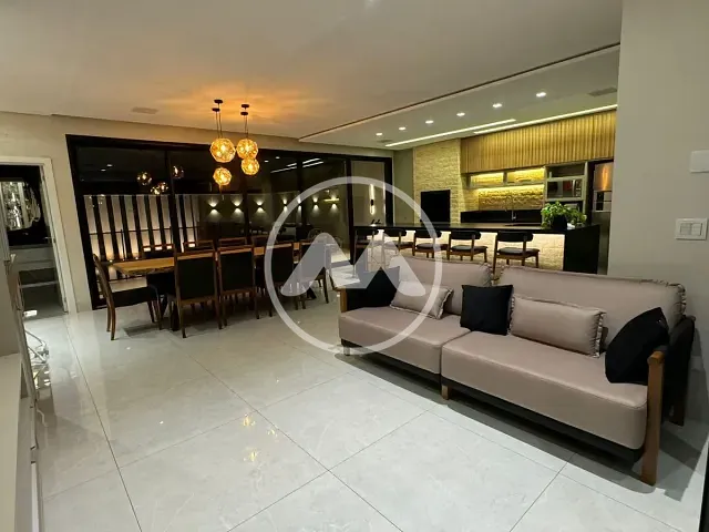 Casa com 387m² 3 quartos e 3 banheiros, à venda, no bairro Condomínio Cinturão Verde em Cianorte