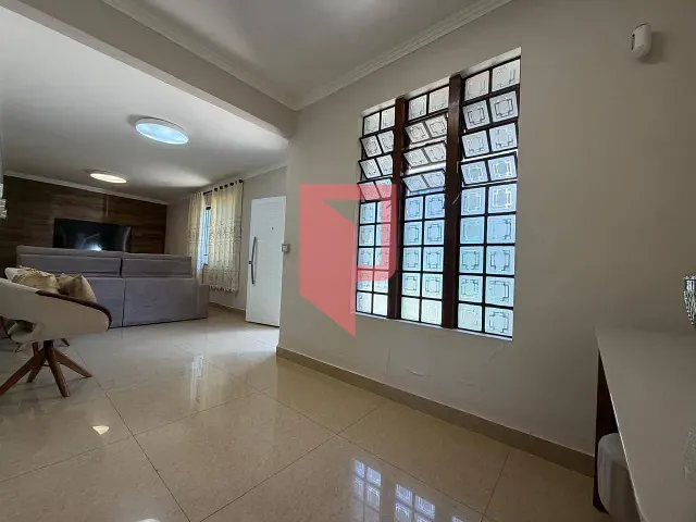 Casa 3 quartos e 3 banheiros, à venda, no bairro Santa Amélia em Belo Horizonte