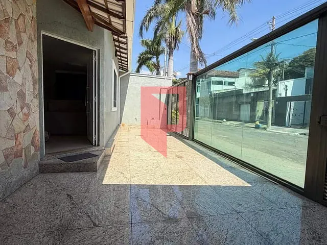 Casa 3 quartos e 3 banheiros, à venda, no bairro Santa Amélia em Belo Horizonte