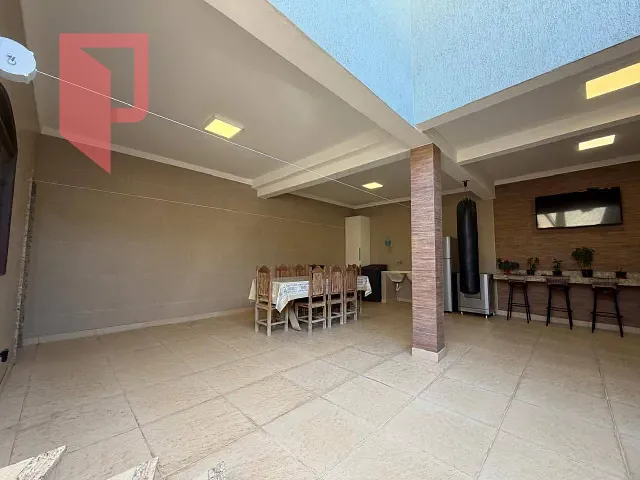 Casa 3 quartos e 3 banheiros, à venda, no bairro Santa Amélia em Belo Horizonte