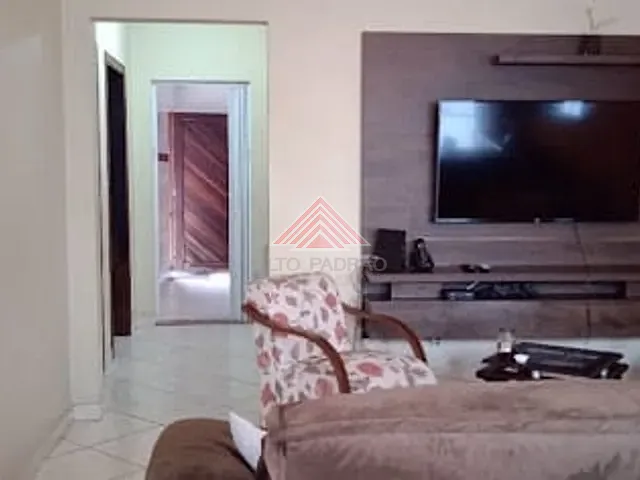 Casa com 260m² 2 quartos e 2 banheiros, à venda, no bairro Parque das Américas em Mauá