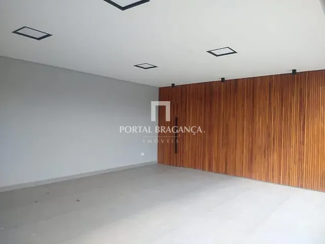 Casa com 468m² 3 quartos e 4 banheiros, à venda, no bairro Condomínio Vale das Águas em Bragança Paulista