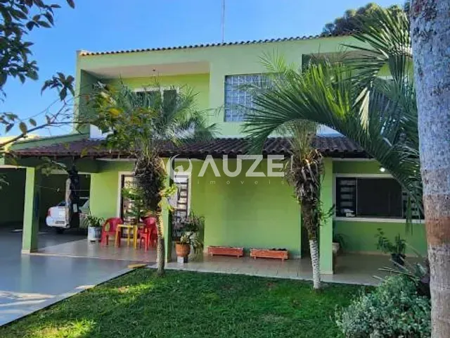 Casa com 353m² 3 quartos e 4 banheiros, à venda, no bairro Barreirinha em Curitiba