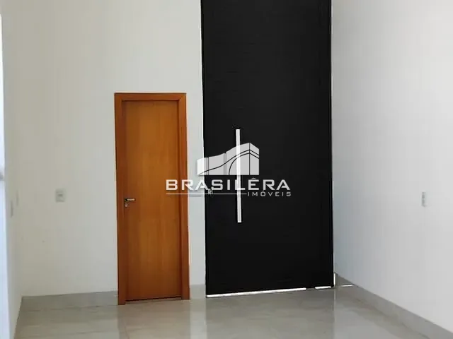 Casa com 301m² 3 quartos e 6 banheiros, à venda, no bairro Alvorada em Senador Canedo