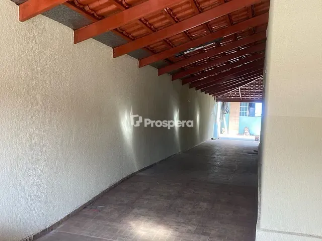 Casa com 360m² 3 quartos e 2 banheiros, à venda, no bairro Condomínio Amin Camargo em Goiânia