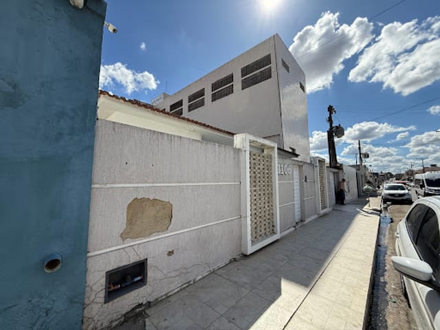 Casa com 210m² 3 quartos e 1 banheiro, à venda, no bairro Centro em Arapiraca