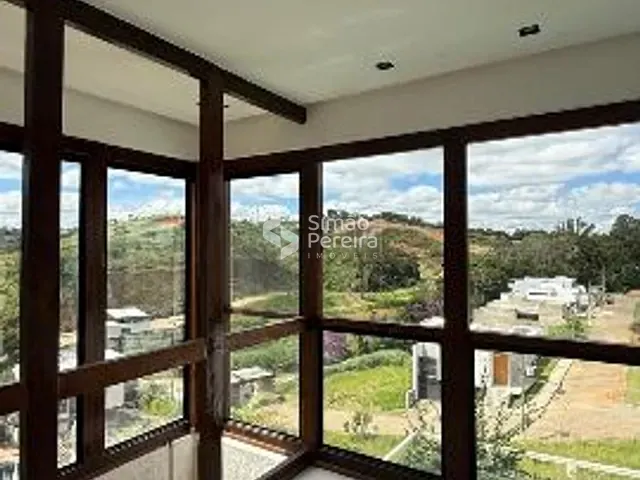 Casa com 400m² 4 quartos e 5 banheiros, à venda, no bairro Salvaterra em Juiz de Fora