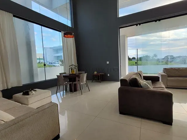 Casa 4 quartos e 5 banheiros, à venda, no bairro Matriz em Vitória de Santo Antão