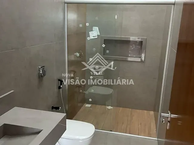 Casa com 304m² 2 quartos e 1 banheiro, à venda, no bairro Sonhalto Videira em Sinop