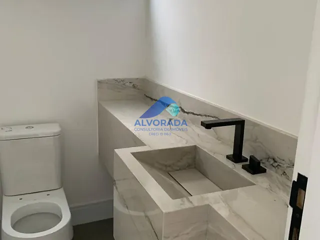 Casa com 469m² 4 quartos e 1 banheiro, à venda, no bairro Condomínio Residencial Alphaville em São José dos Campos