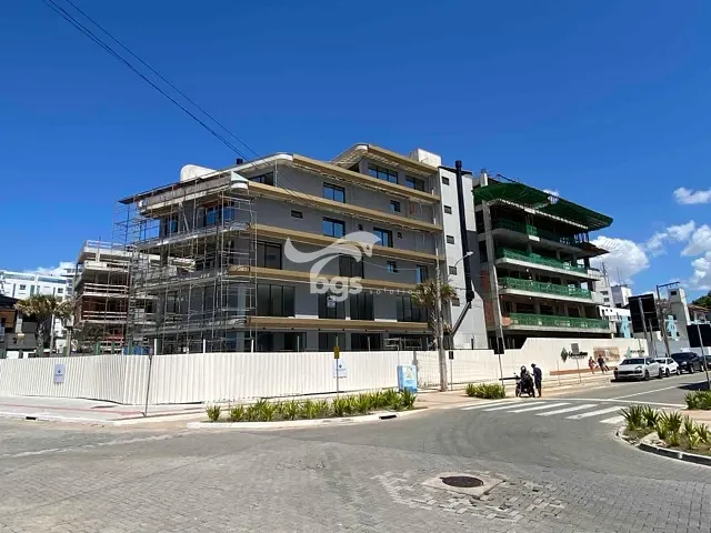 Apartamento com 239m² 4 quartos e 4 banheiros, à venda, no bairro Praia Brava de Itajaí em Itajaí