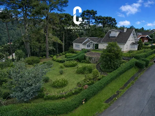 Casa com 2738m² 5 quartos e 6 banheiros, à venda, no bairro Capivari em Campos Do Jordão