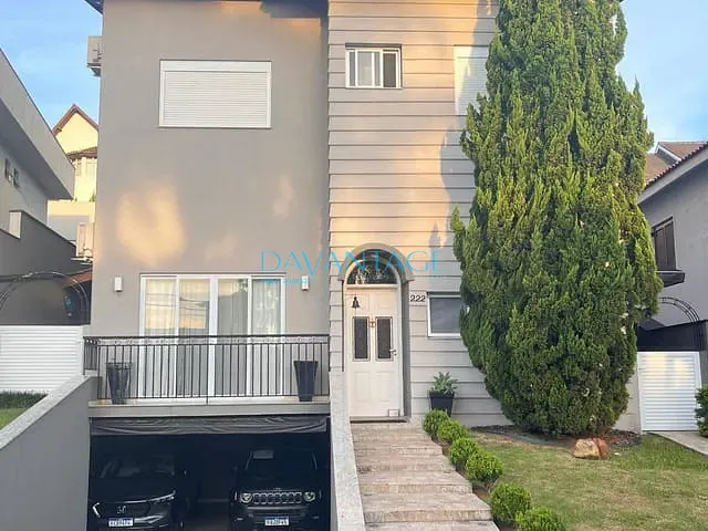 Casa com 391m² 3 quartos e 5 banheiros, à venda, no bairro Alphaville em Santana de Parnaíba