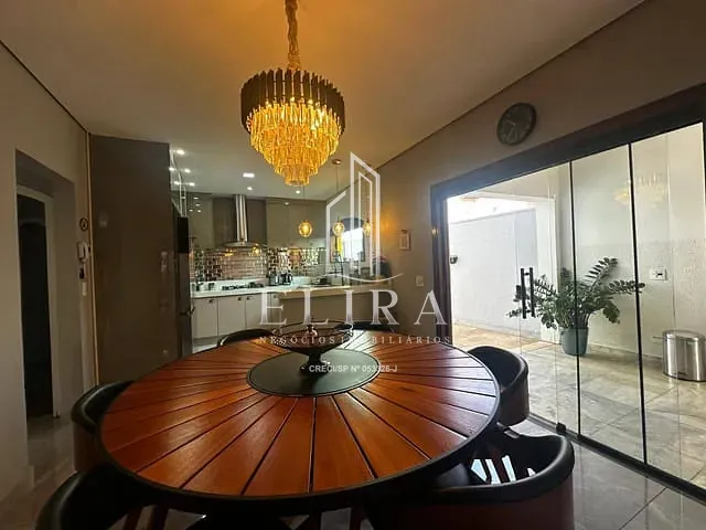 Casa com 732m² 3 quartos e 3 banheiros, à venda, no bairro Jardim Ipiranga em Americana