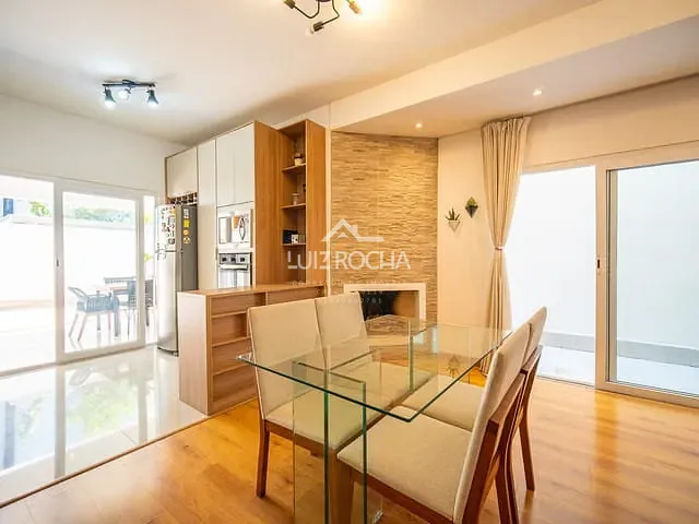 Casa com 118m² 3 quartos e 3 banheiros, à venda, no bairro Chácara Pavoeiro em Cotia