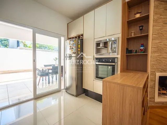 Casa com 118m² 3 quartos e 3 banheiros, à venda, no bairro Chácara Pavoeiro em Cotia