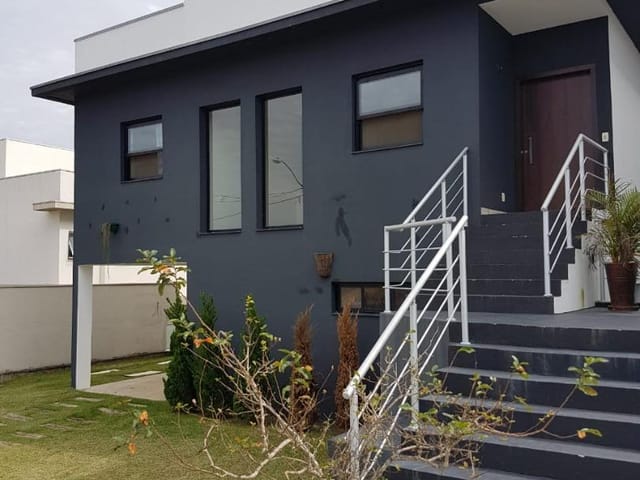 Casa com 450m² 3 quartos e 3 banheiros, à venda, no bairro Condomínio Residencial Jaguary em São José dos Campos