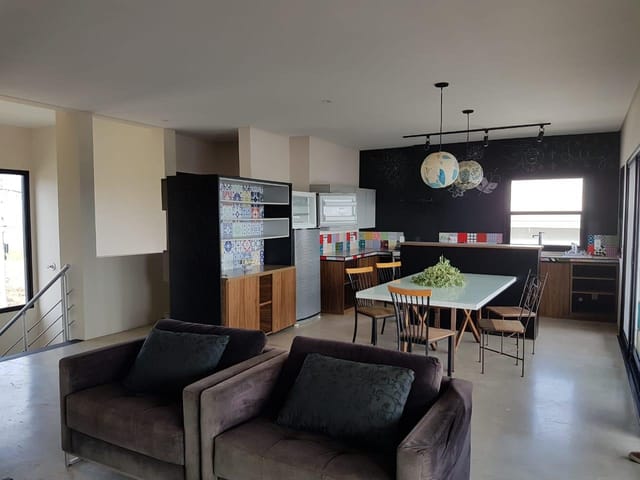 Casa com 450m² 3 quartos e 3 banheiros, à venda, no bairro Condomínio Residencial Jaguary em São José dos Campos