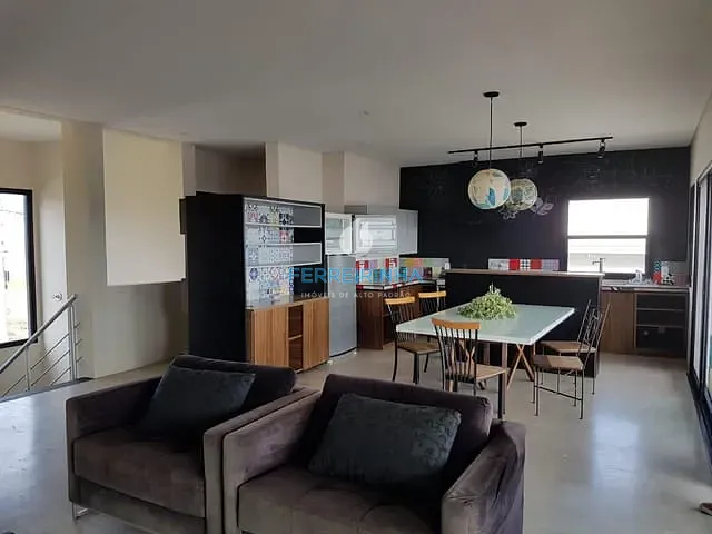 Casa com 450m² 3 quartos e 3 banheiros, à venda ou para alugar, no bairro Condomínio Residencial Jaguary em São José dos Campos