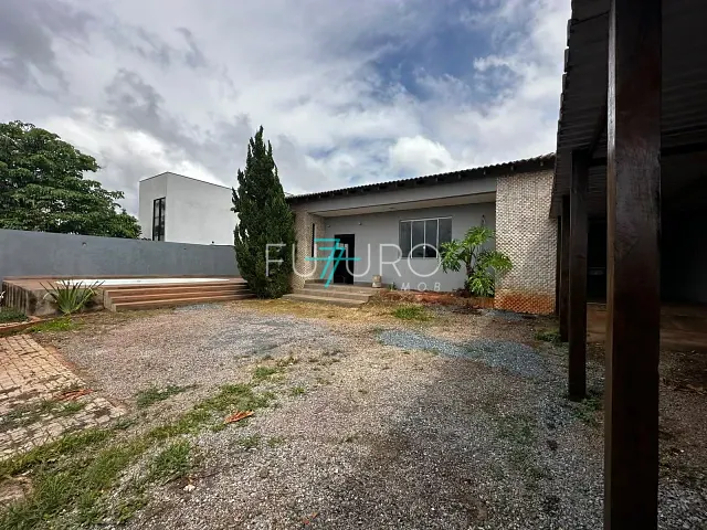 Casa 4 quartos e 5 banheiros, para alugar, no bairro Setor Habitacional Jardim Botânico em Brasília
