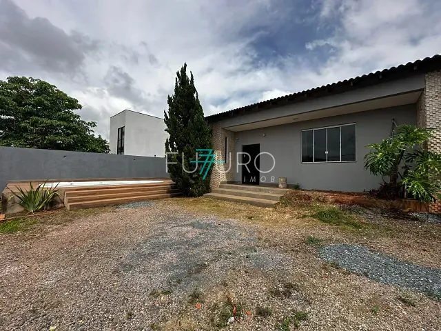 Casa 4 quartos e 5 banheiros, para alugar, no bairro Setor Habitacional Jardim Botânico em Brasília