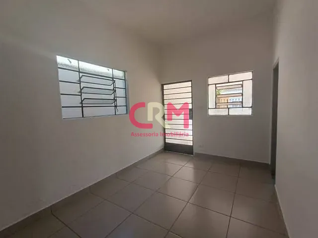 Casa com 487m² 2 quartos e 1 banheiro, à venda, no bairro Centro em Taquaritinga