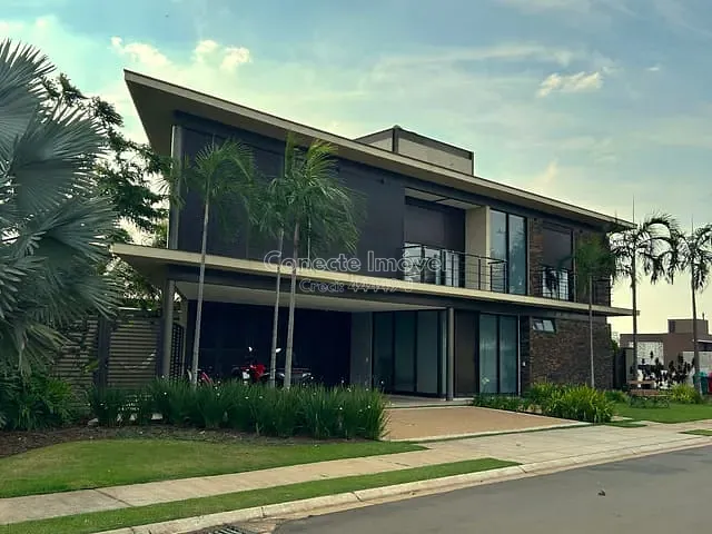 Casa com 650m² 4 quartos e 6 banheiros, à venda, no bairro Condomínio Tamboré em Jaguariúna