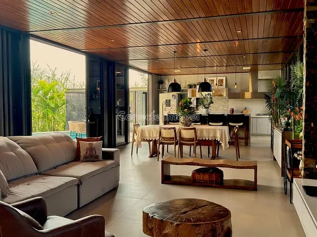 Casa com 650m² 4 quartos e 6 banheiros, à venda, no bairro Condomínio Tamboré em Jaguariúna