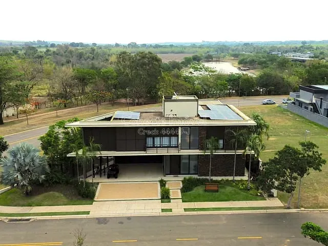 Casa com 650m² 4 quartos e 6 banheiros, à venda, no bairro Condomínio Tamboré em Jaguariúna