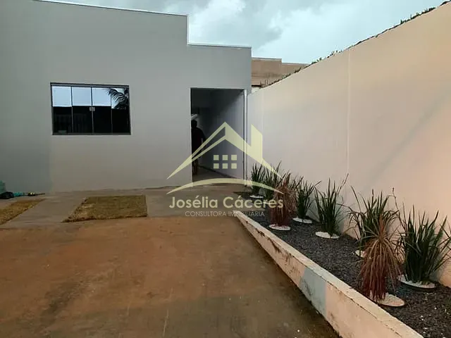Casa com 250m² 3 quartos e 2 banheiros, à venda, no bairro Jardim Imperial II em Cuiabá
