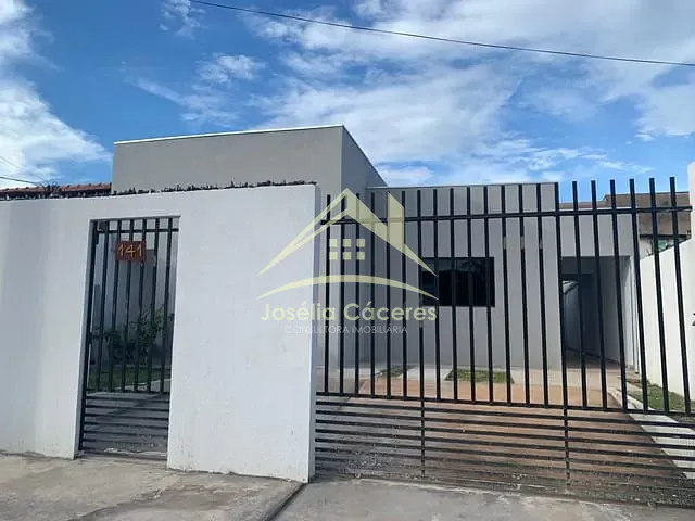 Casa com 250m² 3 quartos e 2 banheiros, à venda, no bairro Jardim Imperial II em Cuiabá