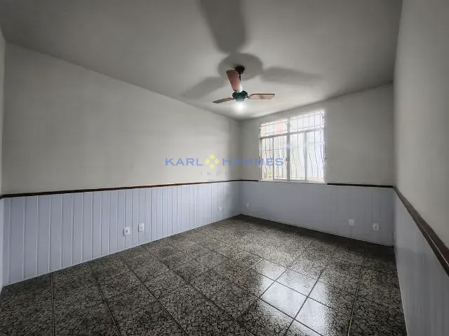 Casa 3 quartos e 1 banheiro, para alugar, no bairro Morin em Petrópolis