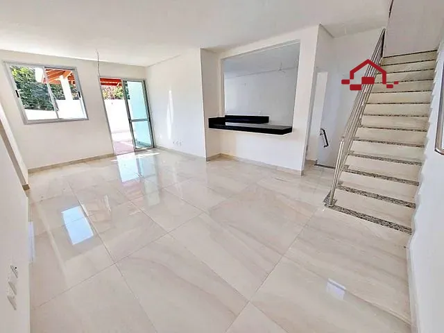 Casa com 190m² 4 quartos e 1 banheiro, à venda, no bairro Camilo Alves em Contagem