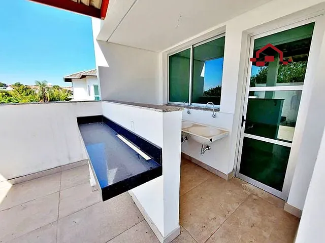 Casa com 190m² 4 quartos e 1 banheiro, à venda, no bairro Camilo Alves em Contagem