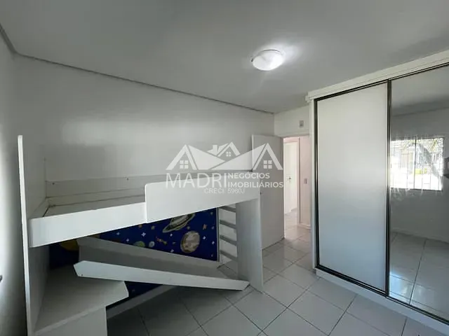 Casa com 200m² 3 quartos e 3 banheiros, à venda, no bairro São Sebastião em Palhoça