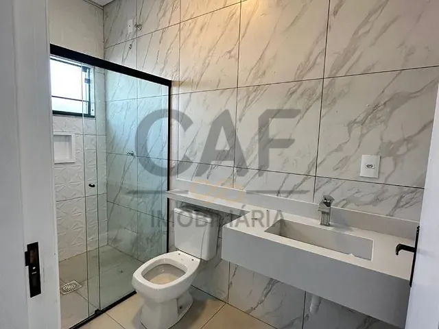 Casa com 250m² 3 quartos e 2 banheiros, à venda, no bairro Condomínio Residencial Green Park em Pedreira