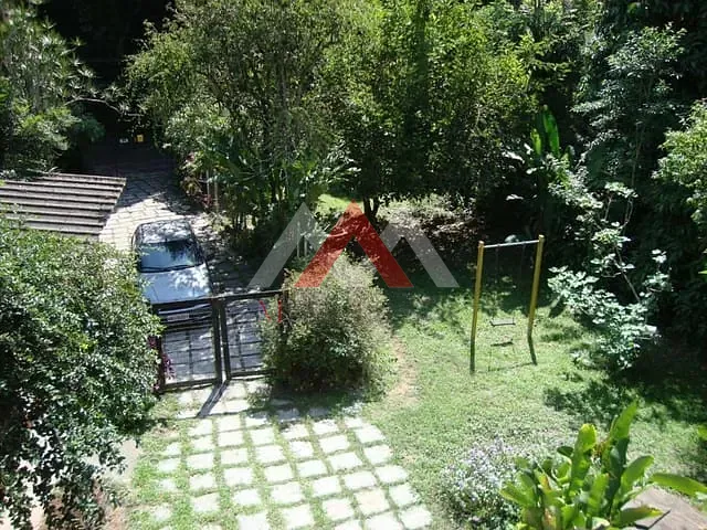 Casa com 1000m² 5 quartos e 3 banheiros, à venda, no bairro Mata Paca em Niterói