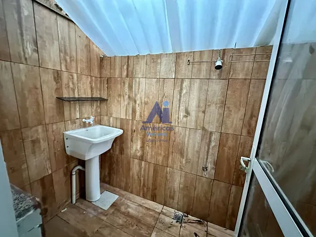 Casa 2 quartos e 2 banheiros, para alugar, no bairro Recreio dos Bandeirantes em Rio de Janeiro
