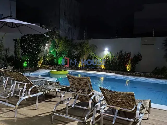 Casa 5 quartos e 4 banheiros, à venda, no bairro Jardim Atlântico em Ilhéus