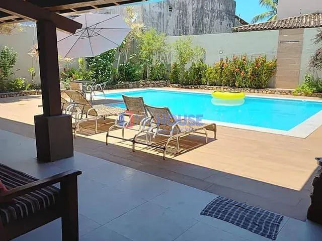 Casa 5 quartos e 4 banheiros, à venda, no bairro Jardim Atlântico em Ilhéus