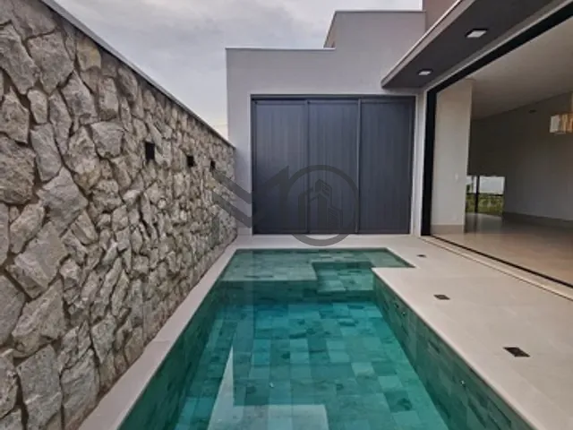 Casa com 300m² 3 quartos e 4 banheiros, à venda, no bairro Jardim Itália em Cuiabá
