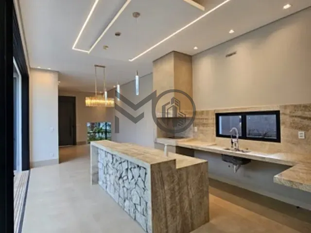 Casa com 300m² 3 quartos e 4 banheiros, à venda, no bairro Jardim Itália em Cuiabá