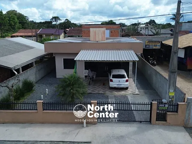 Casa com 275m² 3 quartos e 2 banheiros, à venda, no bairro Pinheiros em Balneário Barra do Sul
