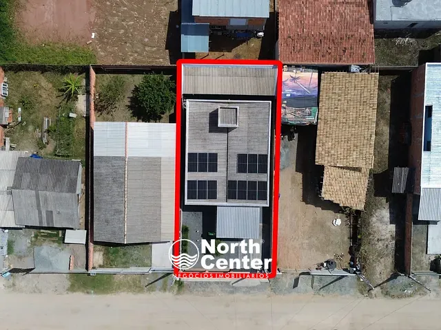 Casa com 275m² 3 quartos e 2 banheiros, à venda, no bairro Pinheiros em Balneário Barra do Sul