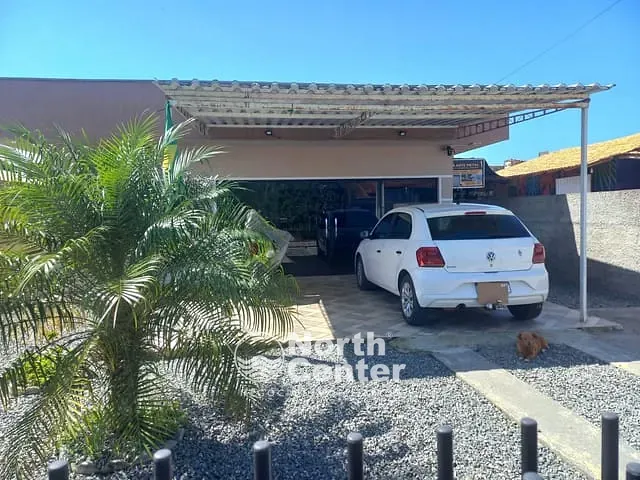 Casa com 275m² 3 quartos e 2 banheiros, à venda, no bairro Pinheiros em Balneário Barra do Sul