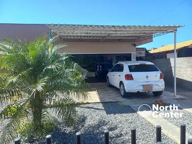 Casa com 275m² 3 quartos e 2 banheiros, à venda, no bairro Pinheiros em Balneário Barra do Sul