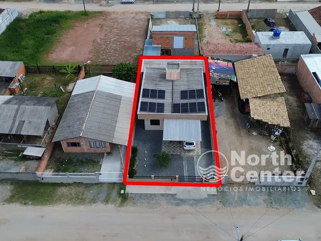 Casa com 275m² 3 quartos e 2 banheiros, à venda, no bairro Pinheiros em Balneário Barra do Sul