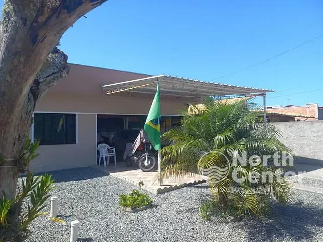 Casa com 275m² 3 quartos e 2 banheiros, à venda, no bairro Pinheiros em Balneário Barra do Sul