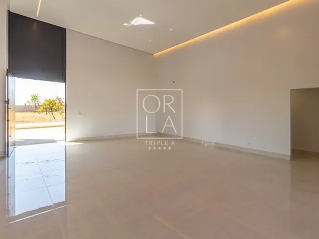 Casa com 1000m² 4 quartos e 6 banheiros, à venda, no bairro Estância Vargem Bonita em Senador Canedo